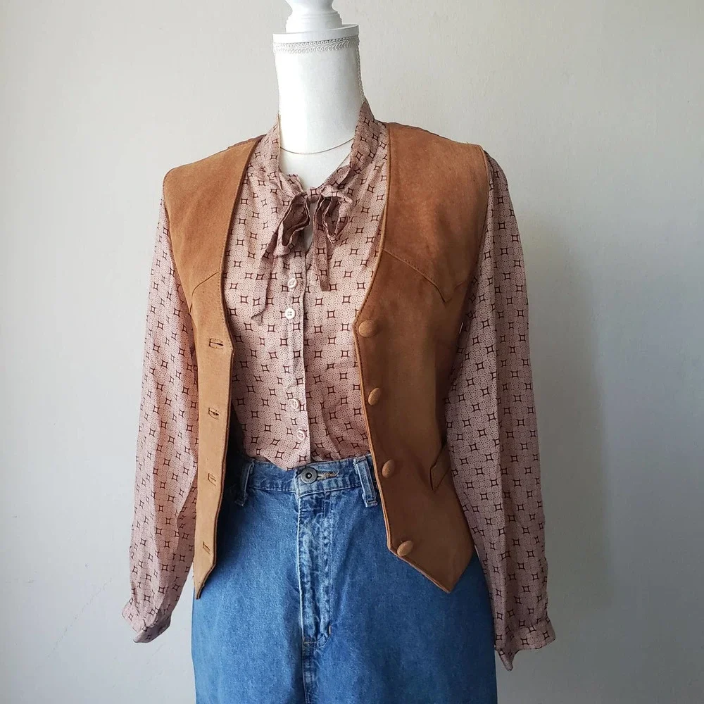 Vintage Suede Cognac Brown Western-Style Vest - Picture 2 of 11